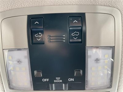 TOYOTA LAND CRUISER PRADO - 8