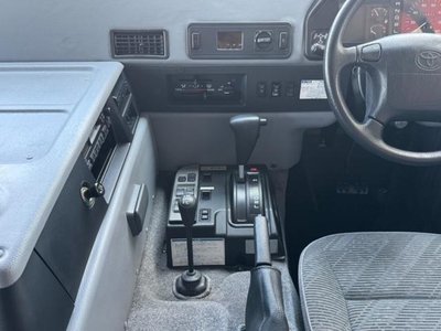 TOYOTA MEGA CRUISER - 6