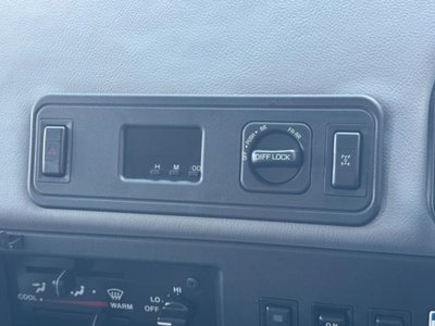 TOYOTA MEGA CRUISER - 10