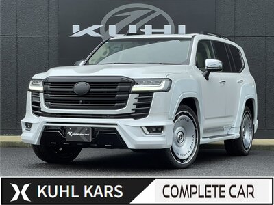 TOYOTA LAND CRUISER 300