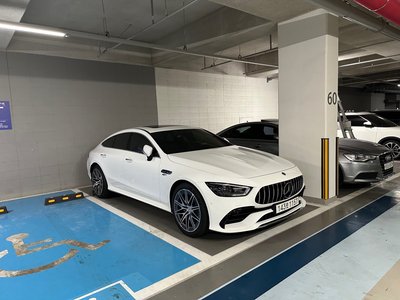 MERCEDES-BENZ GT AMG - 5