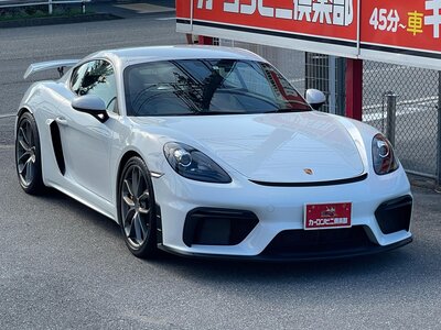 PORSCHE 718 CAYMAN