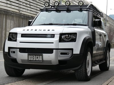 LAND ROVER DEFENDER - 4