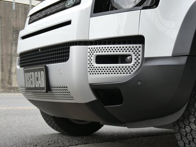 LAND ROVER DEFENDER - 8