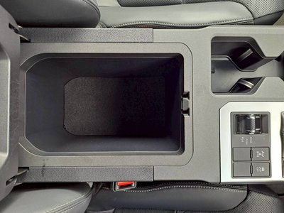 2024 Toyota LAND CRUISER 250 — миниатюра 22