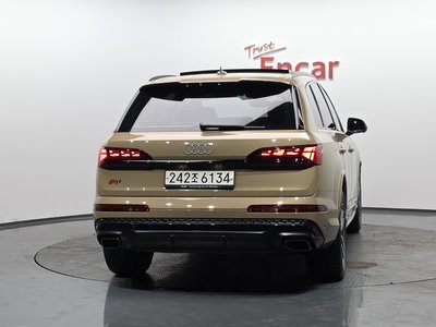 AUDI Q7 - 4