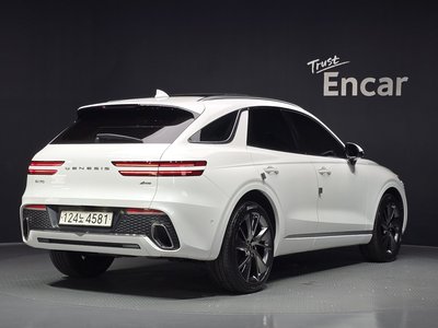 صورة 4 لـ 2021 Genesis GV70