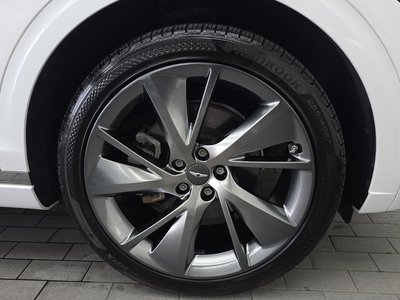 صورة 8 لـ 2021 Genesis GV70