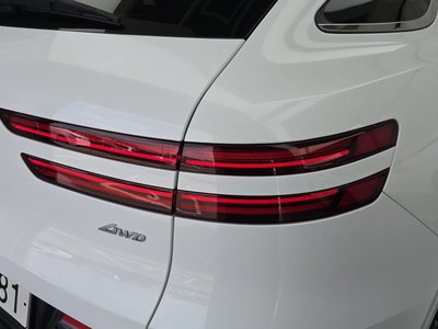 صورة 10 لـ 2021 Genesis GV70
