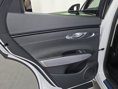 صورة مصغرة 15 لـ 2021 Genesis GV70