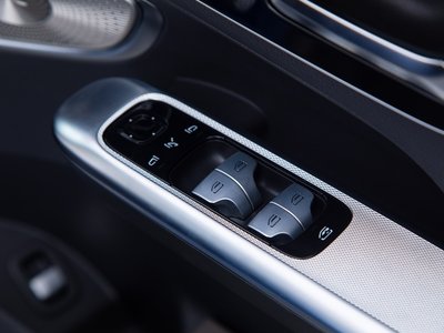 صورة مصغرة 135 لـ 2023 Mercedes-BENZ GLC