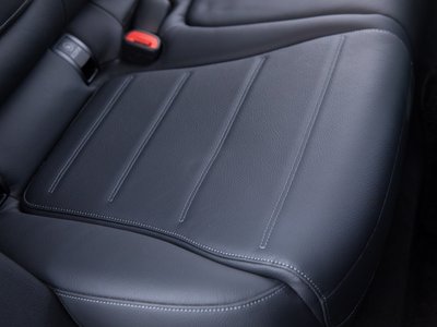صورة مصغرة 125 لـ 2023 Mercedes-BENZ GLC