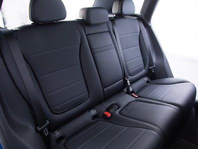 صورة مصغرة 123 لـ 2023 Mercedes-BENZ GLC