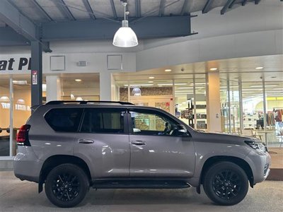 TOYOTA LAND CRUISER PRADO - 3