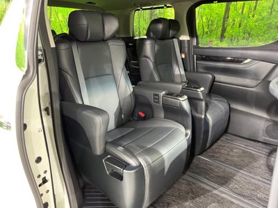 TOYOTA ALPHARD - 9