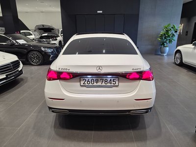 MERCEDES-BENZ E-CLASS - 3