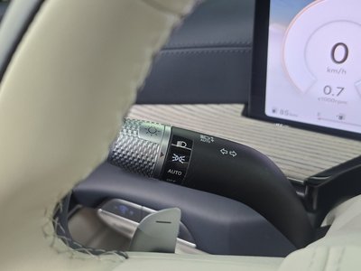 2024 Genesis GV80 thumbnail 38
