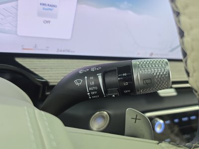 2024 Genesis GV80 thumbnail 30