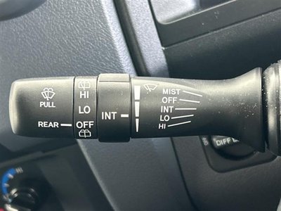 TOYOTA LAND CRUISER 70 - 6