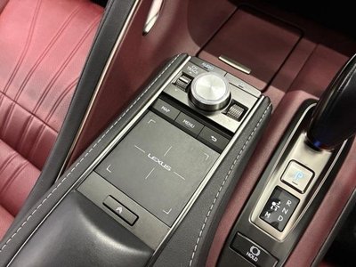 2019 Lexus LC — миниатюра 24
