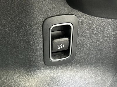2023 Mercedes-BENZ GLB — миниатюра 36