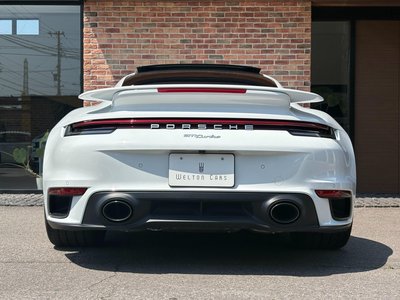 PORSCHE 911 - 8