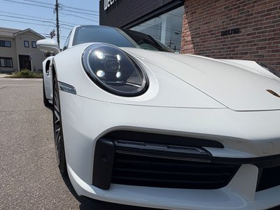 PORSCHE 911 - 9