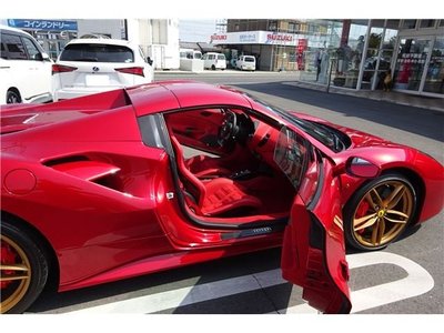 صورة مصغرة 35 لـ 2018 FERRARI 488 SPIDER