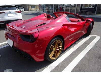 صورة مصغرة 19 لـ 2018 FERRARI 488 SPIDER
