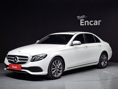 MERCEDES-BENZ E-CLASS - 1