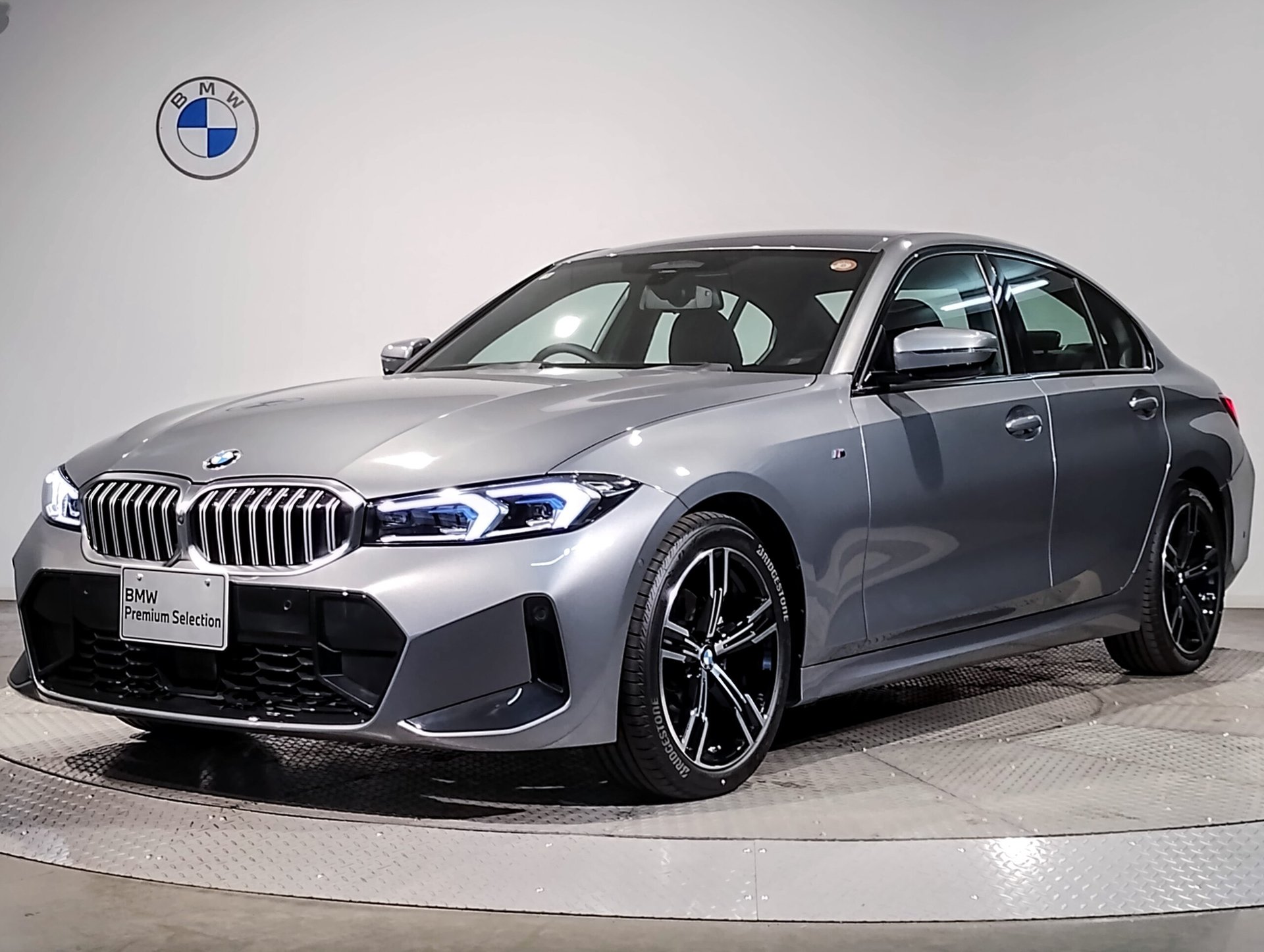 BMW 3 SERIES - View 1