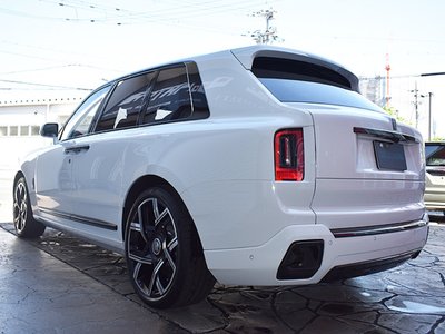 ROLLS-ROYCE CULLINAN - 10
