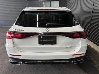 MERCEDES-BENZ E-CLASS - 7