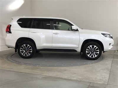 TOYOTA LAND CRUISER PRADO - 3