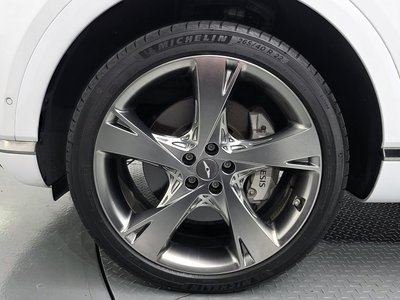 صورة 6 لـ 2023 Genesis GV80