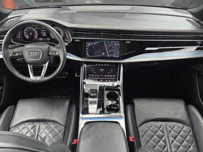 AUDI Q8 - 5