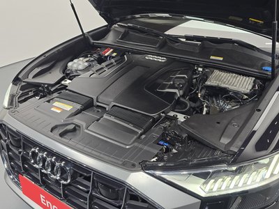 AUDI Q8 - 7