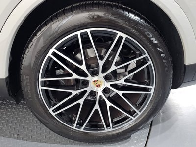 PORSCHE CAYENNE - 8