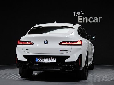 صورة 3 لـ 2025 BMW X4