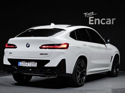 صورة 4 لـ 2025 BMW X4