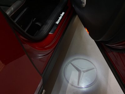 MERCEDES-BENZ GLB - 8