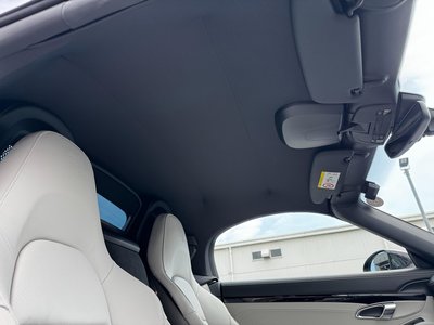 صورة مصغرة 35 لـ 2023 Porsche 718
