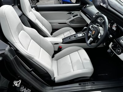 صورة مصغرة 21 لـ 2023 Porsche 718