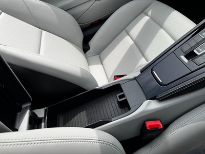 صورة مصغرة 16 لـ 2023 Porsche 718