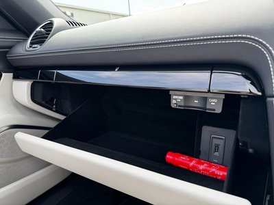 صورة مصغرة 12 لـ 2023 Porsche 718