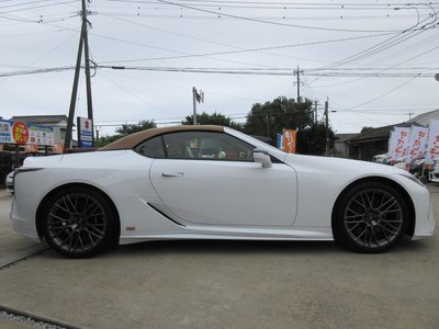 LEXUS LC CONVERTIBLE - 9