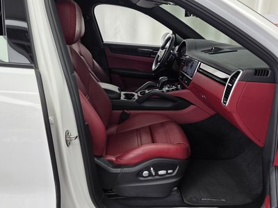 2020 Porsche CAYENNE — миниатюра 11