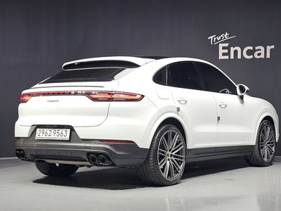 2020 Porsche CAYENNE — фото 4