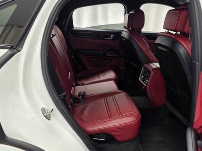 2020 Porsche CAYENNE — миниатюра 12