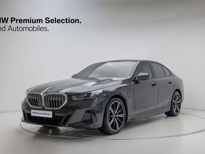 BMW 5 SERIES - 1